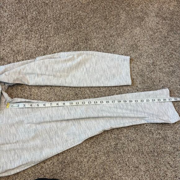 Lululemon On The Fly Pant Sz 6 Cropped Light Grey Athletic Athleisure - Picture 8 of 10
